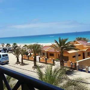 Alojamento de Acomodação e Pequeno-almoço Aparthotel Santa Maria Beach Santa Maria