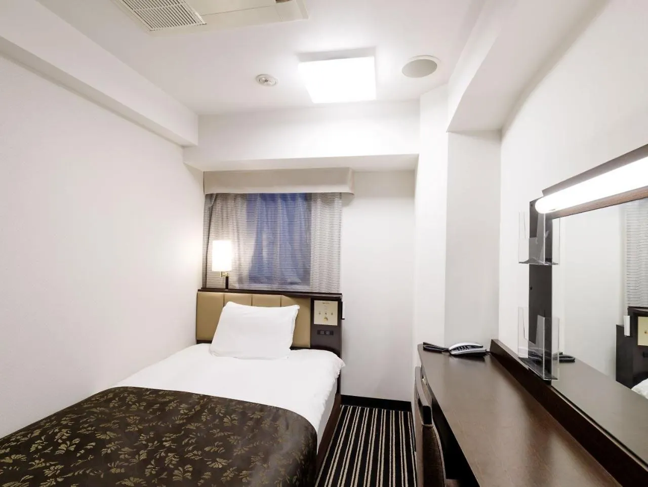 Apa Hotel Ginza Kyobashi Tokyo Eki Yaesu Minamiguchi Japan