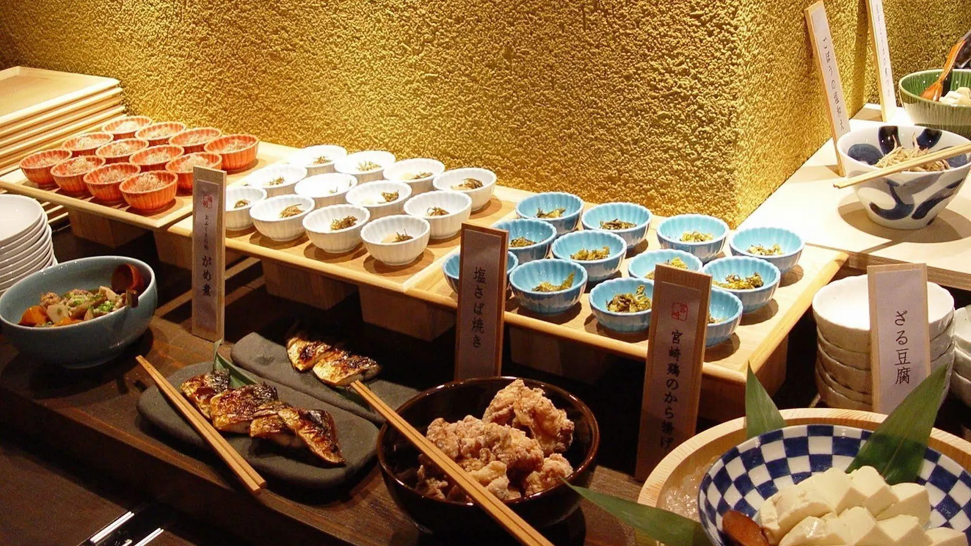 ***  Apa Hotel Ginza Kyobashi Tokyo Eki Yaesu Minamiguchi Japan